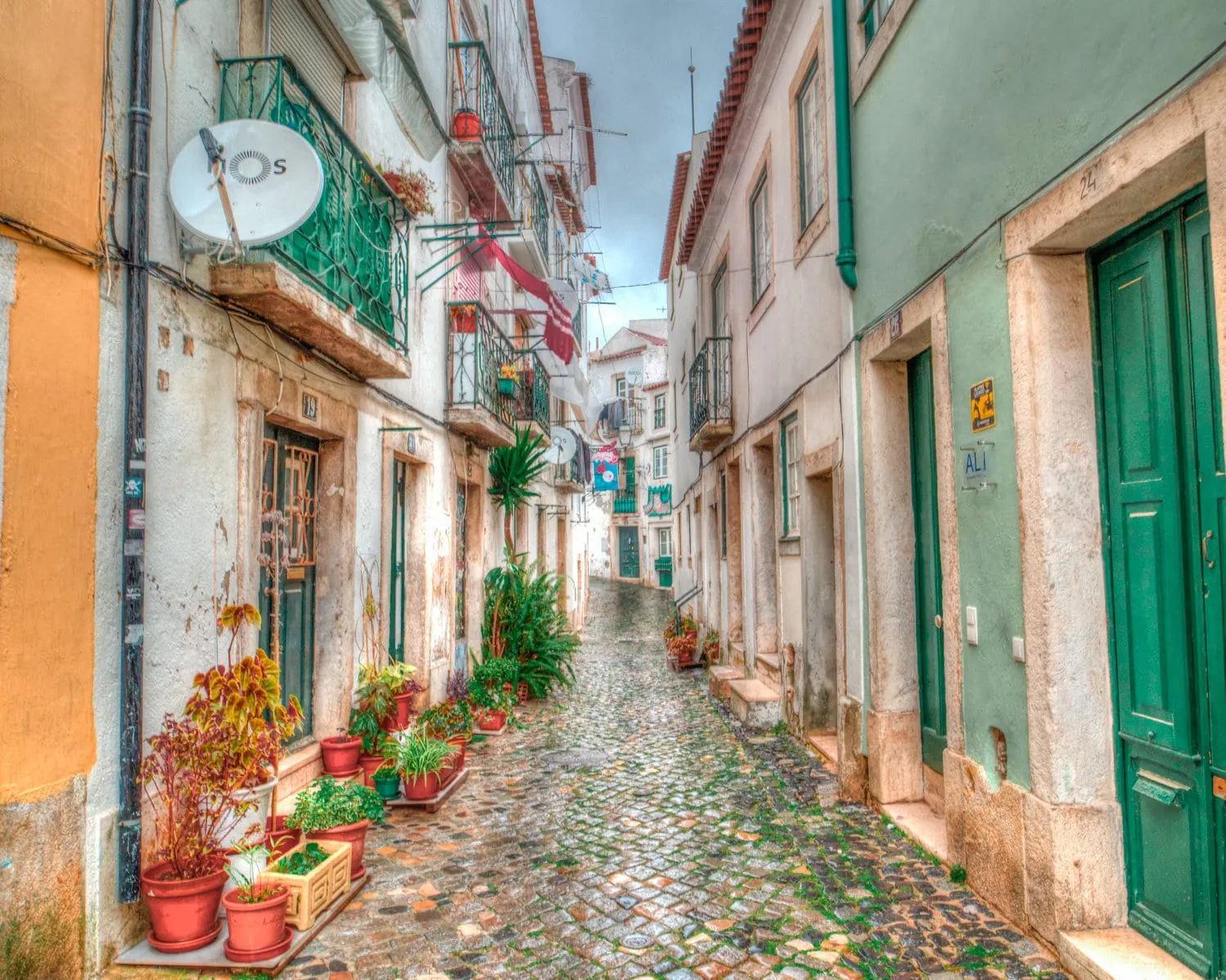 lisbon travel guide tips for a perfect trip 2
