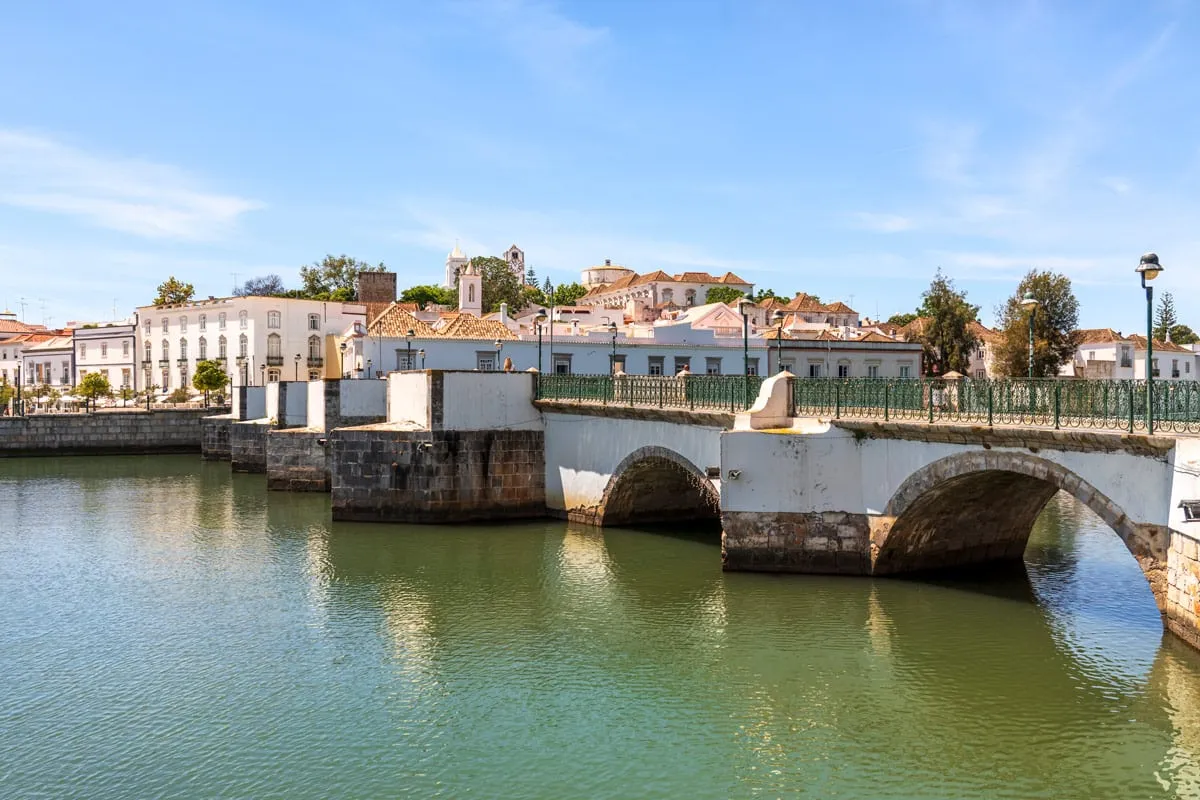 obidos portugal guide to the queens fairytale town 5
