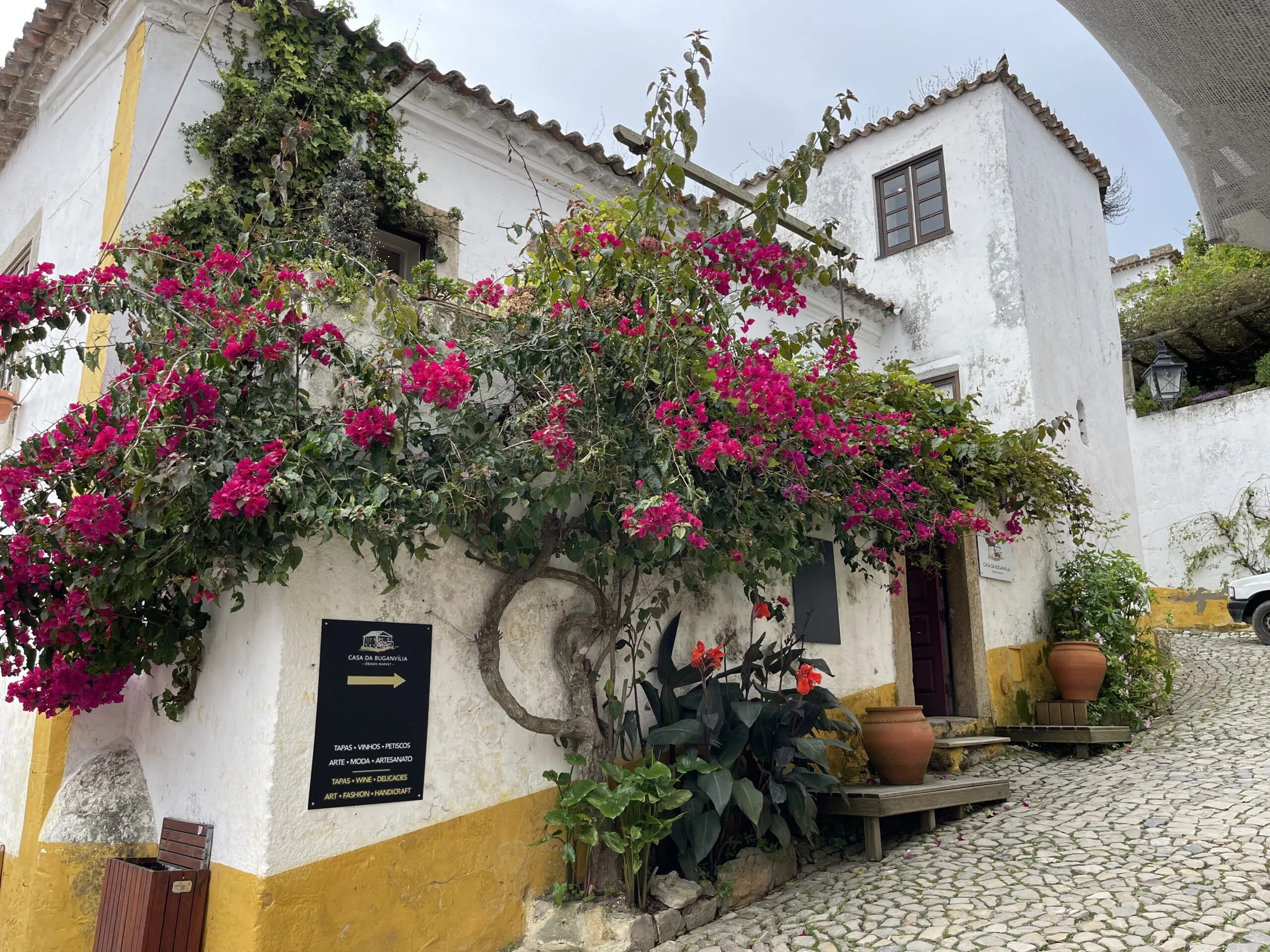 obidos portugal guide to the queens fairytale town 6