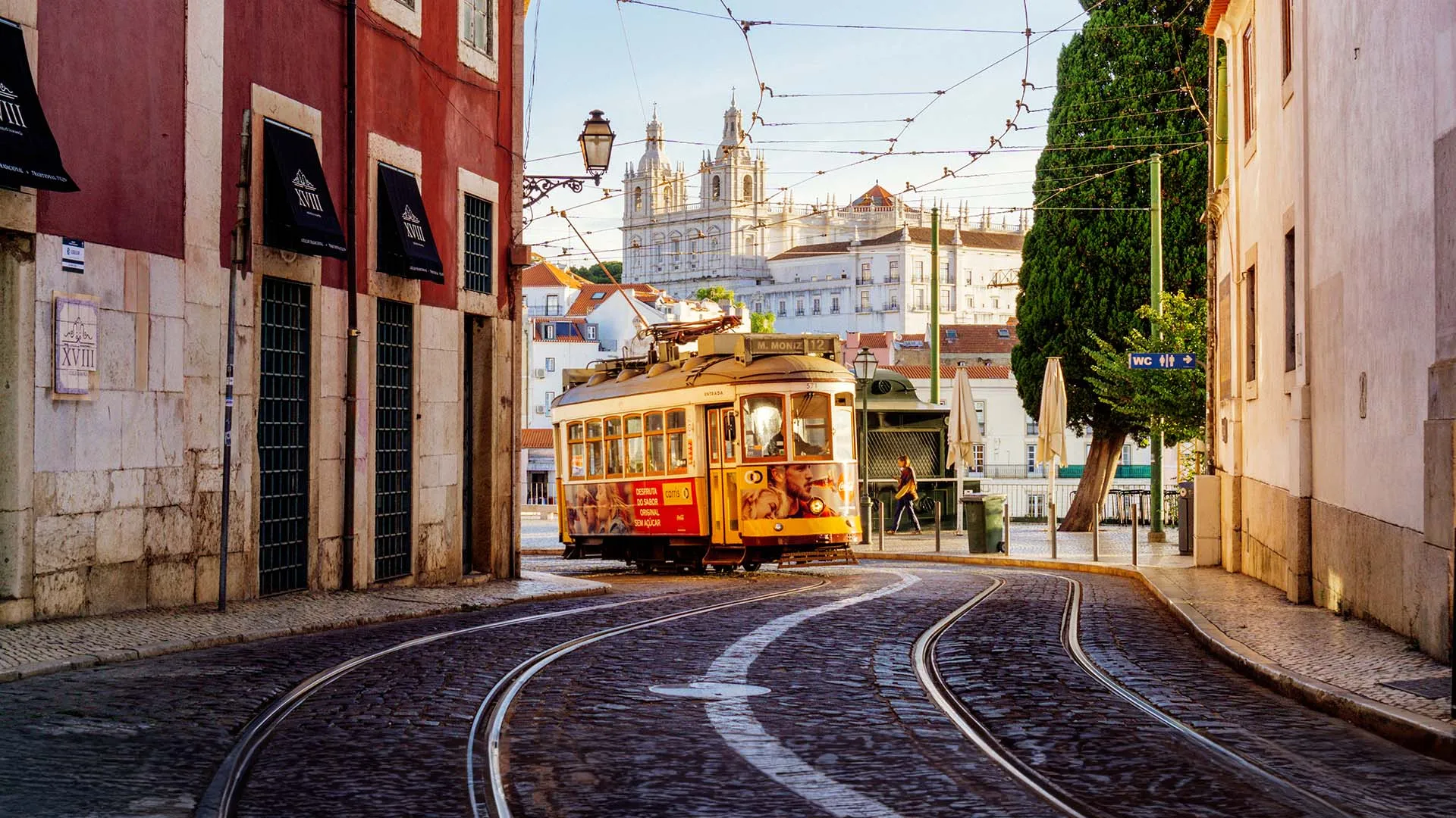 The Perfect 7-Day Portugal Itinerary for First-Timers