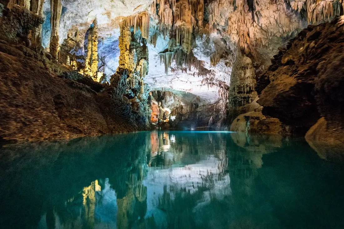 Jeita Grotto travel guide: 9 tips for a perfect visit 3 jeita grotto travel guide 9 tips for a perfect visit
