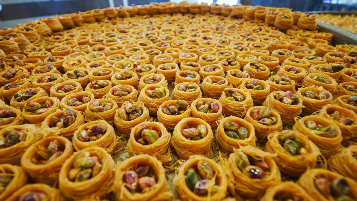 Lebanese street food tour guide: Top 7 city eats 8 lebanese street food tour guide 15 essential stops 4