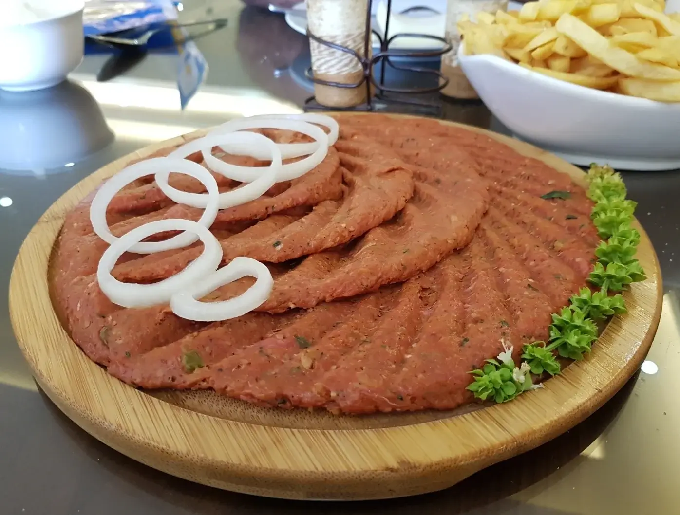 Arak Lebanon guide: 7 facts about the milk of lions 7 lebaon kibbeh