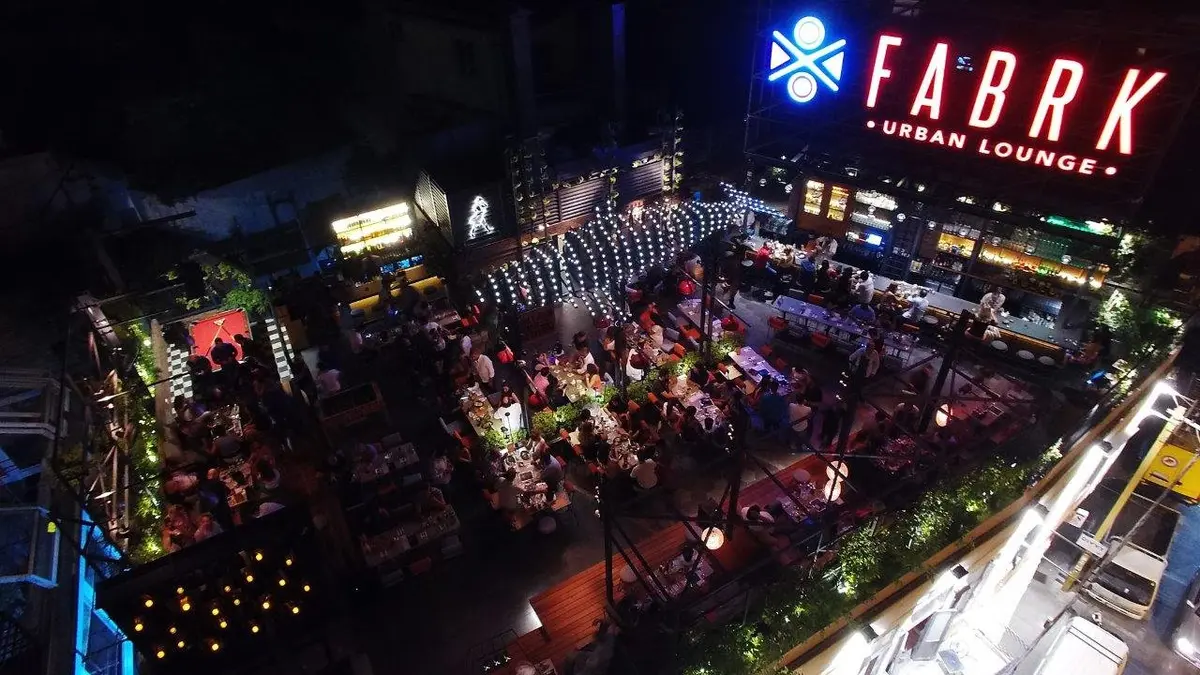 Best Rooftop Bars in Mar Mikhael (5 Spots for Views & Vibes) 4 5 best rooftop bars in mar mikhael for nightlife 1