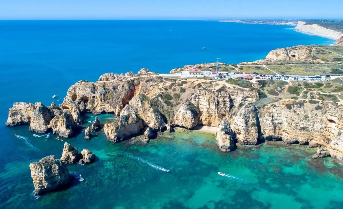 7 best areas where to stay in Algarve for travelers 4 7 best areas where to stay in algarve for travelers 1