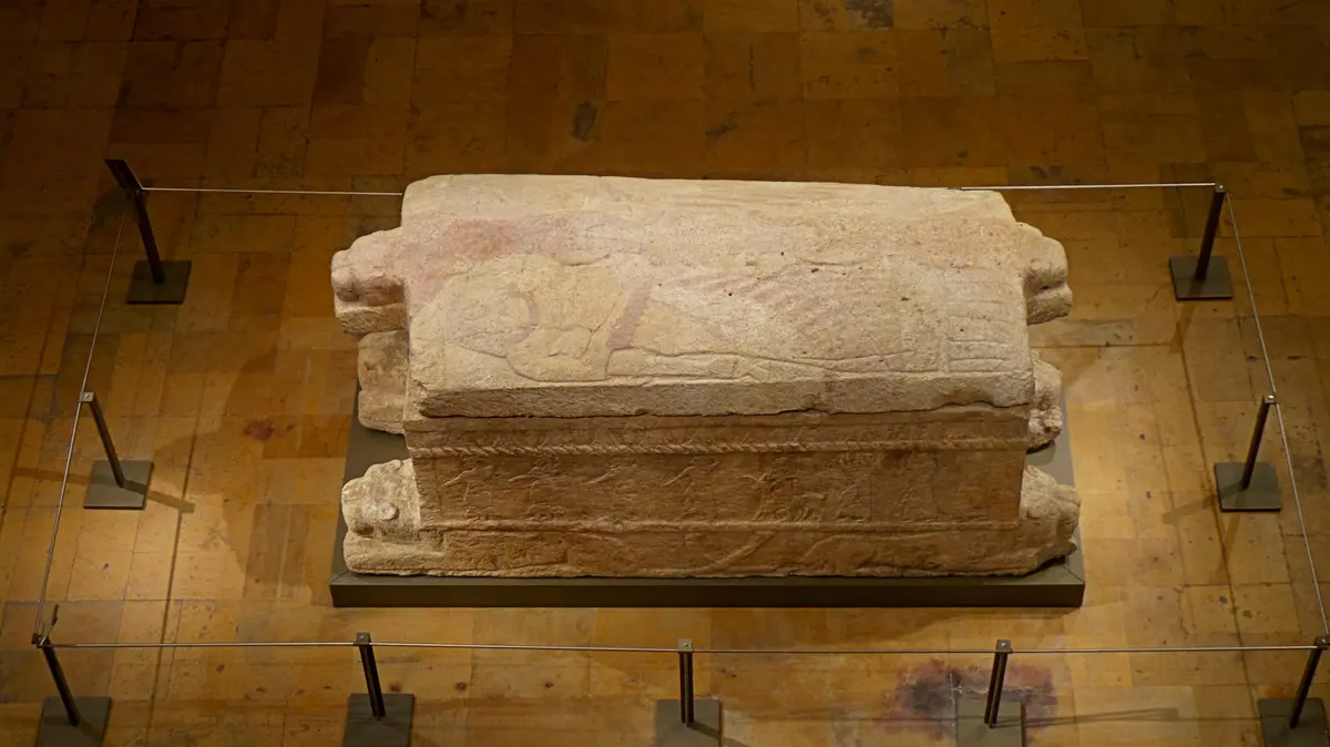 Beirut for History Buffs: The Brutal Truth & Best Sites (Guide) 4 beirut for history buffs 7 reasons to visit this ancient city 1