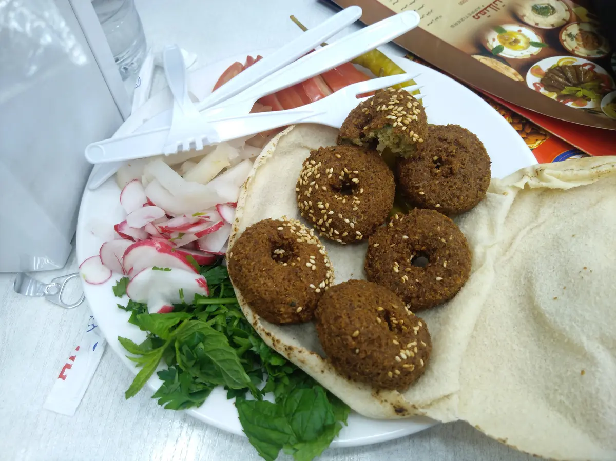 Best Falafel in Beirut: 5 Spots Locals Swear By (The Truth) 11 best falafel in beirut 5 legendary crispy spots 8
