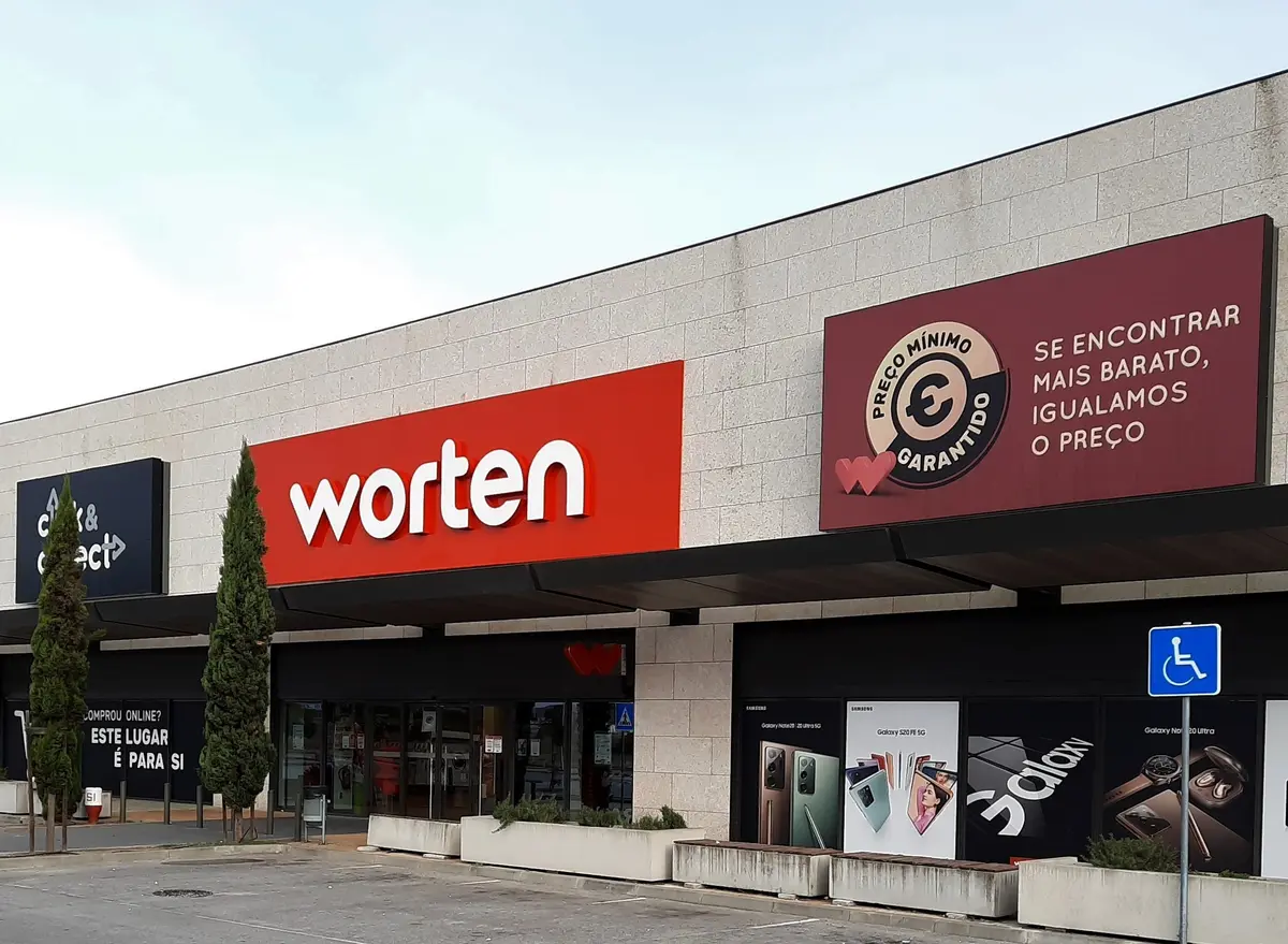 Electrical adapters for Portugal: 7 vital tips for US travelers 6 electrical adapters for portugal 7 vital tips for us travelers 3