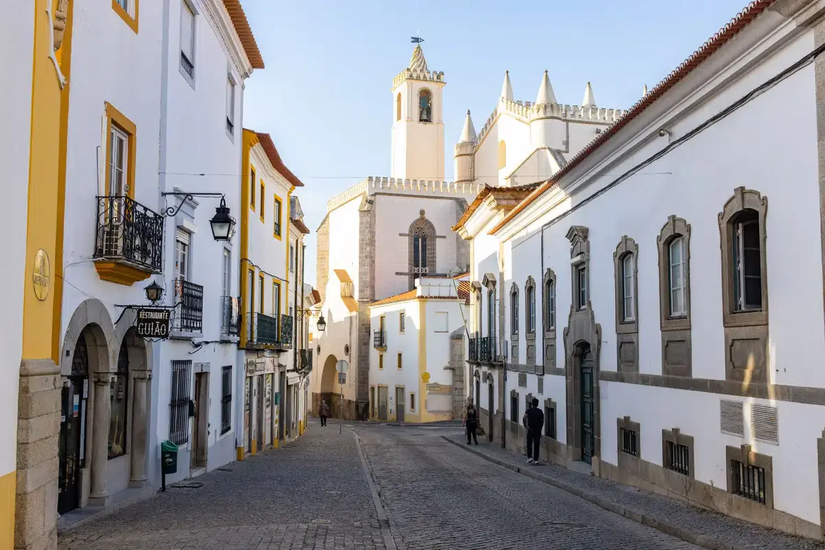 evora portugal guide 7 secrets of the capital 10