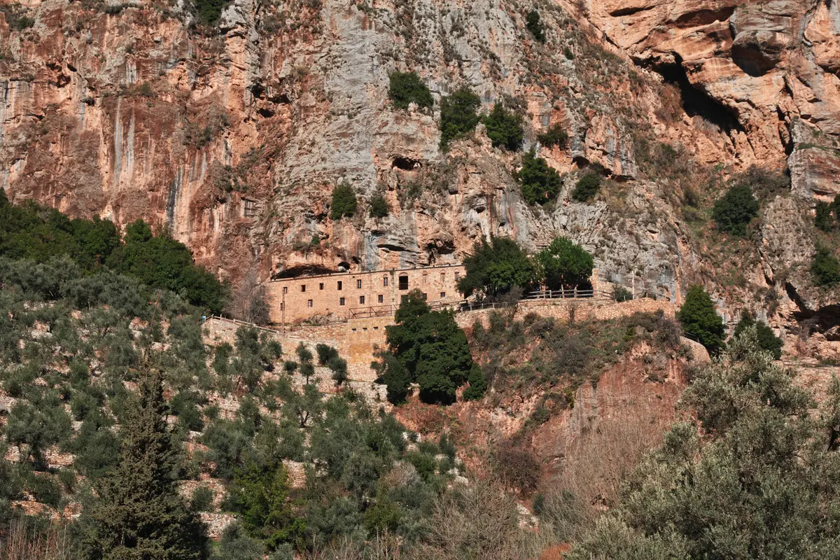 7 Things to Know Before Hiking Qadisha Valley: The Honest Guide 7 hiking qadisha valley guide 7 essential tips 4