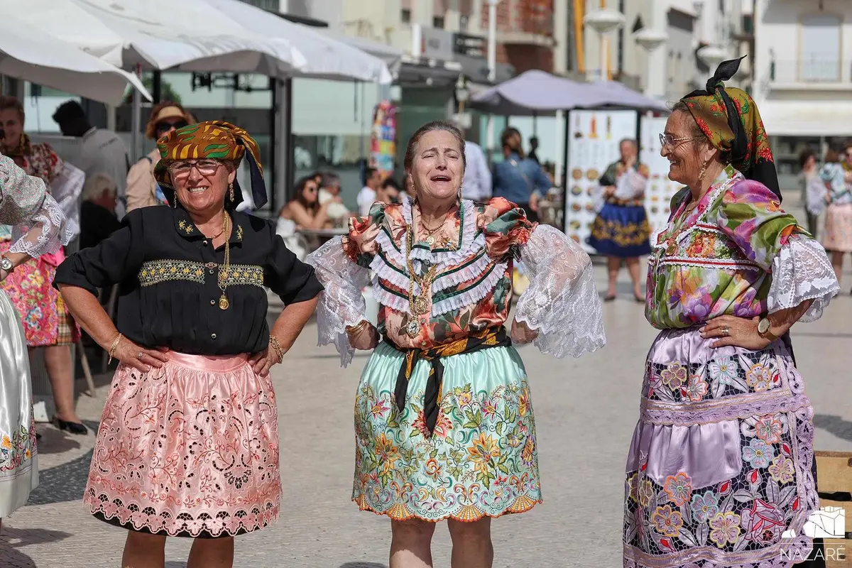 Nazaré Portugal: 9 Secrets of Big Waves and Culture 5 nazare portugal 9 secrets of big waves and culture 2