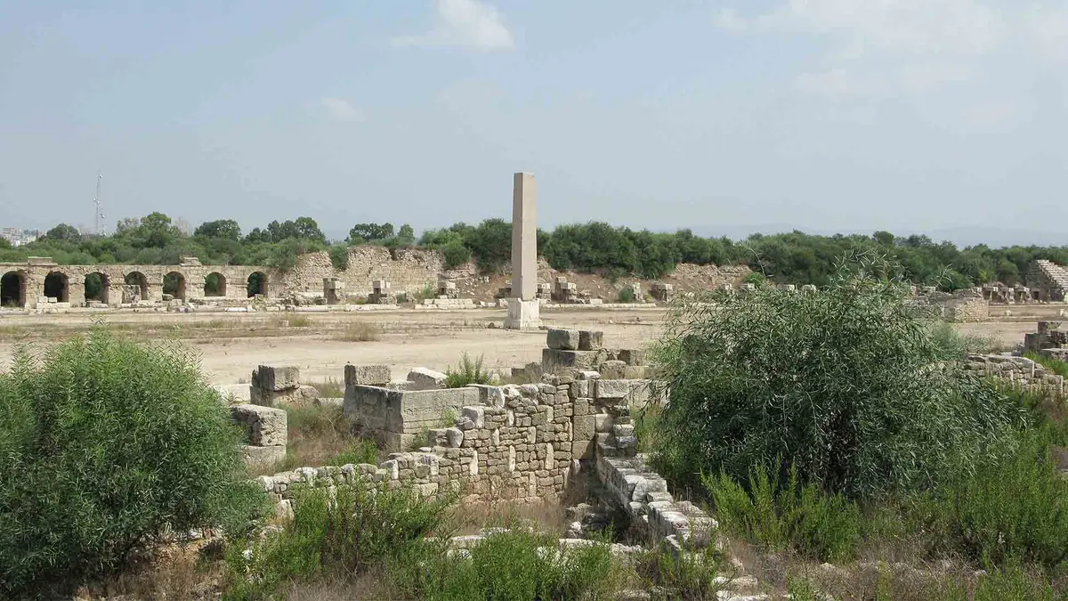 Roman Hippodrome of Tyre: 9 facts for your visit 3 Roman Hippodrome Tyre: Ancient Roman Site in Lebanon
