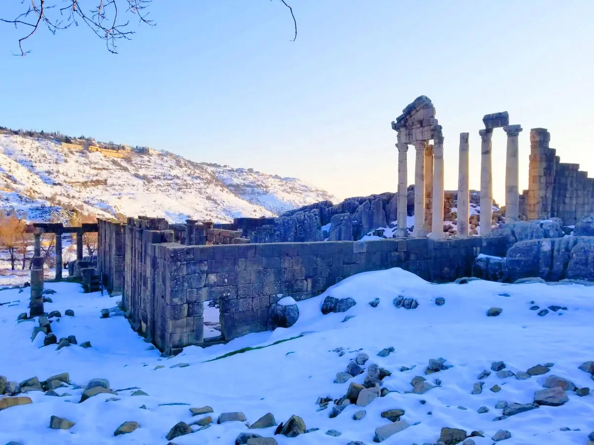 Mzaar Kfardebian Ski Guide: 7 Tips for a Perfect Trip 8 skiing in lebanon 7 essential mzaar kfardebian tips 4