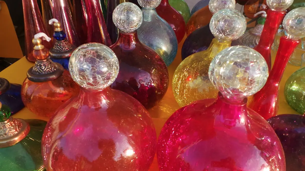 What to buy in Lebanon: 9 best souvenirs and gift guide 4 what to buy in lebanon 9 best souvenirs and gift guide 1