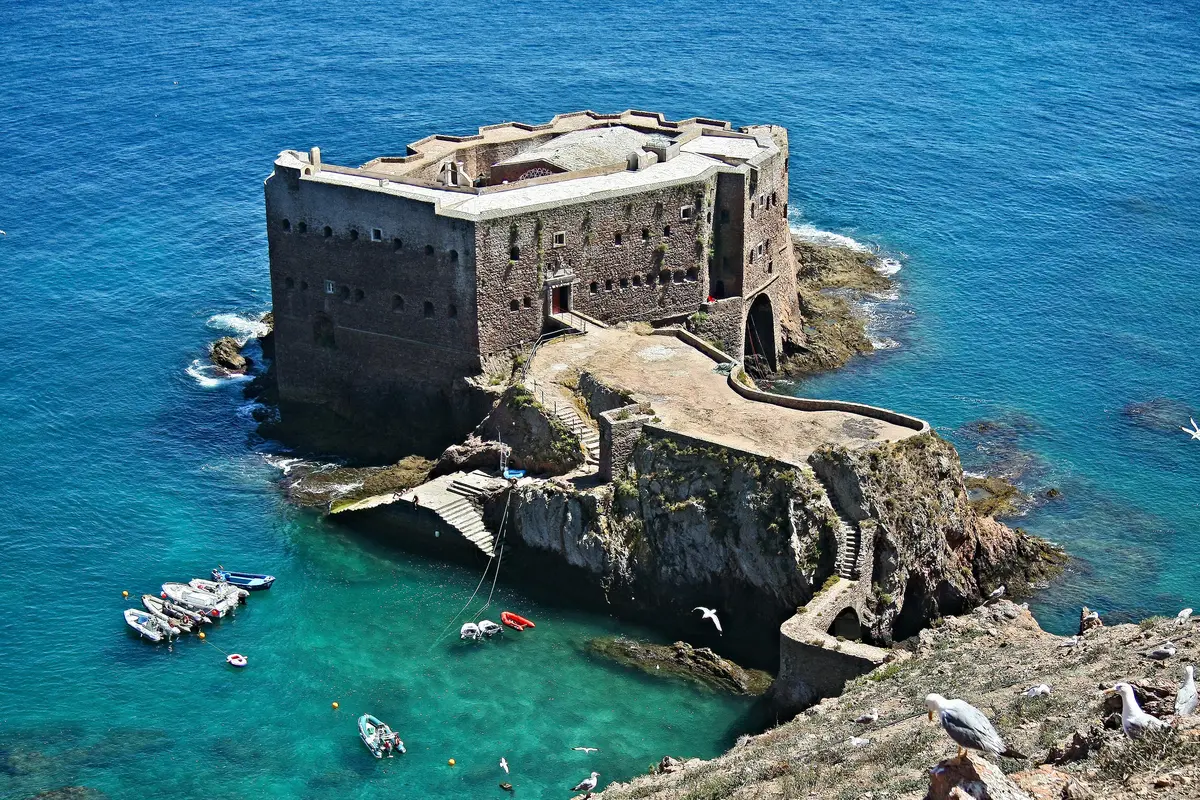 Berlengas Archipelago Guide: The Brutal Truth (And Prices) 5 Fort of São João Baptista (Berlengas) - Wikipedia