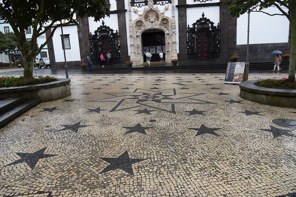 Christmas in Lisbon: The Brutal Truth About the "Dead Zone" (Guide) 4 christmas in lisbon the brutal truth about the dead zone guide