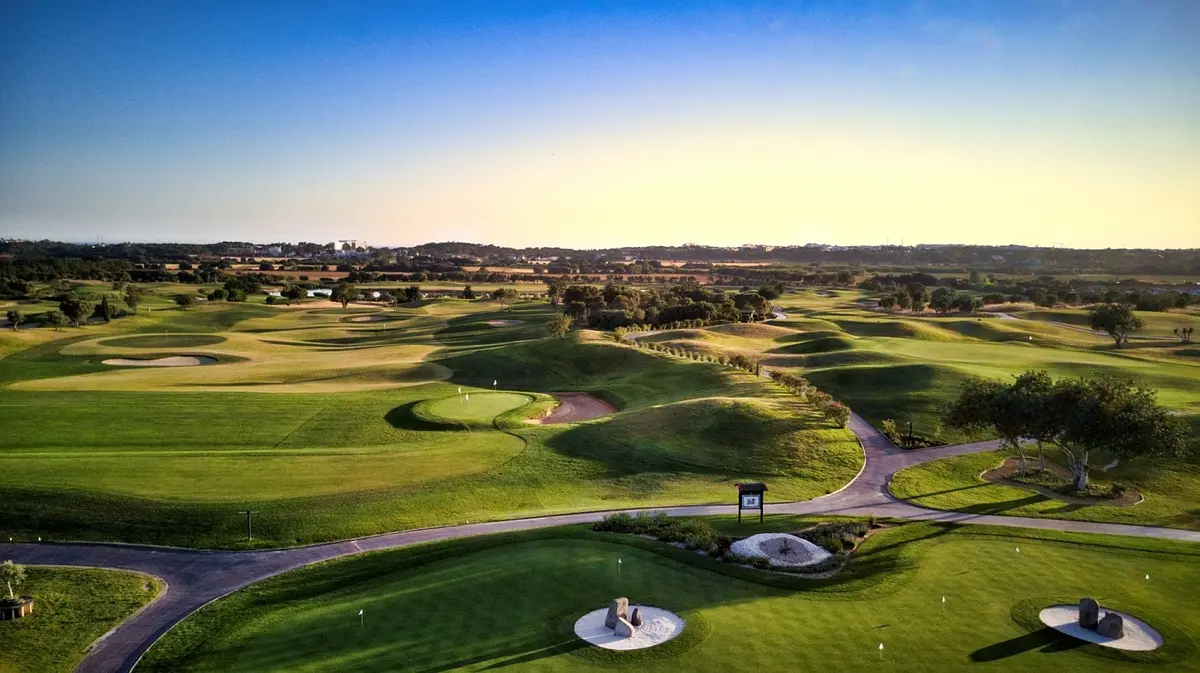 Golf in the Algarve: 17 Best Courses (And Hidden Costs) 11 The Els Club Vilamoura - Golf Courses - Golf Holidays in Portugal - Golf Packages & Golf Hotels Lisbon, Algarve