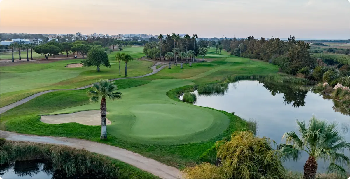 Golf in the Algarve: 17 Best Courses (And Hidden Costs) 13 Laguna - Golf Course in Vilamoura | Vilamoura Golf