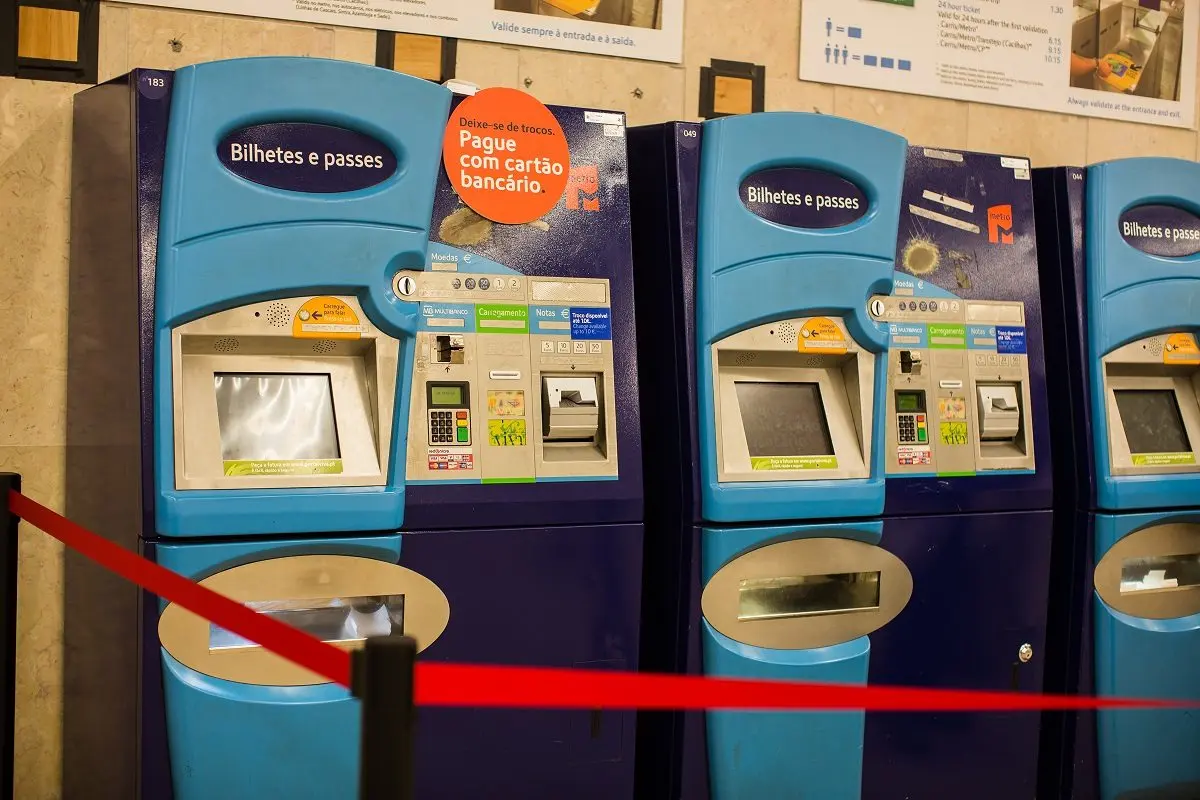 Lisbon Airport to City Center: 4 Best Options (Avoid Scams) 4 lisbon airport to city center 4 best options avoid scams 1