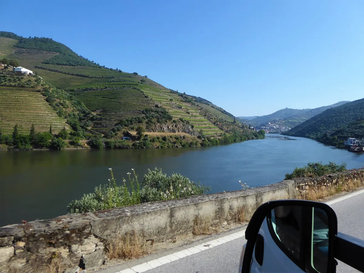 Porto to Douro Valley: 4 Ways to Go (And 1 to Avoid) 5 porto to douro valley 4 ways to go and 1 to avoid 2