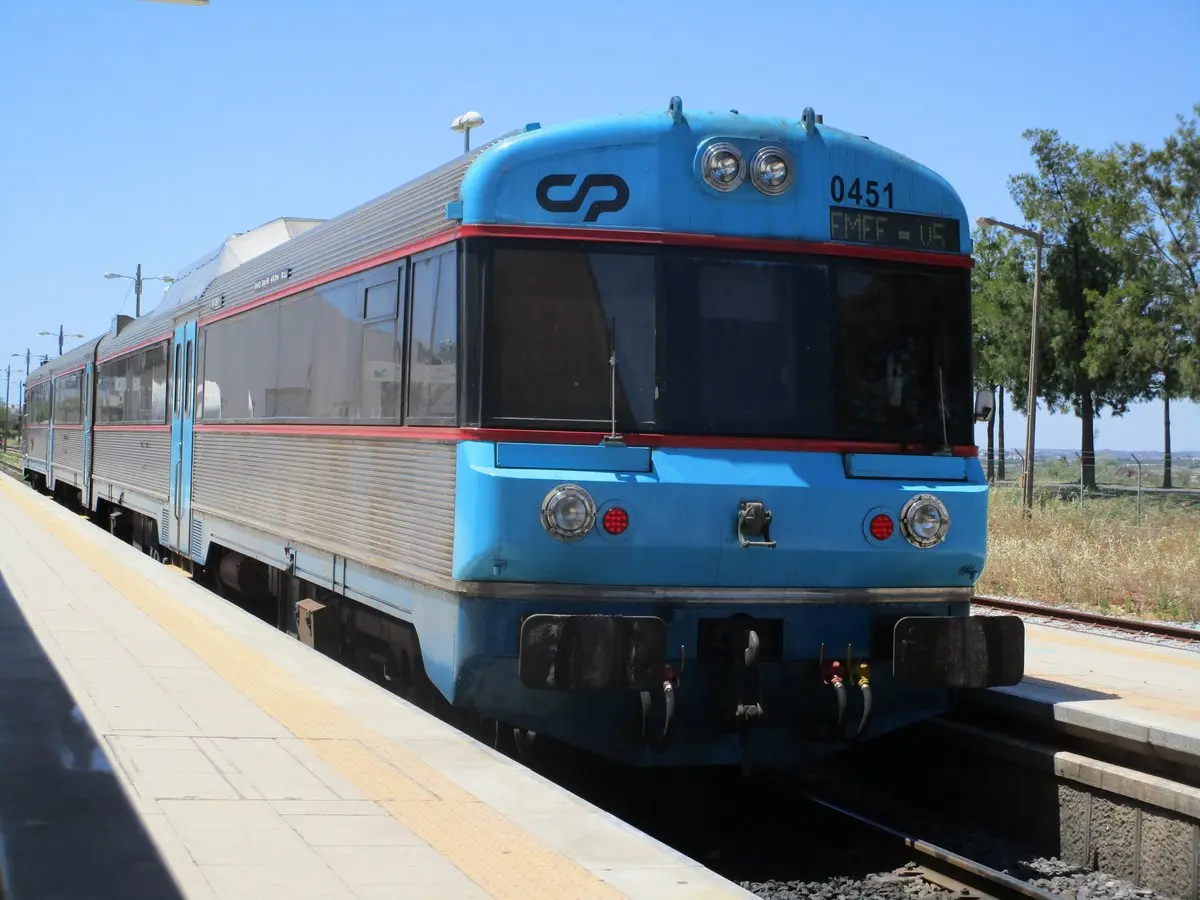 Train Travel in Portugal: The Brutal Truth 7 train travel in portugal the brutal truth 5