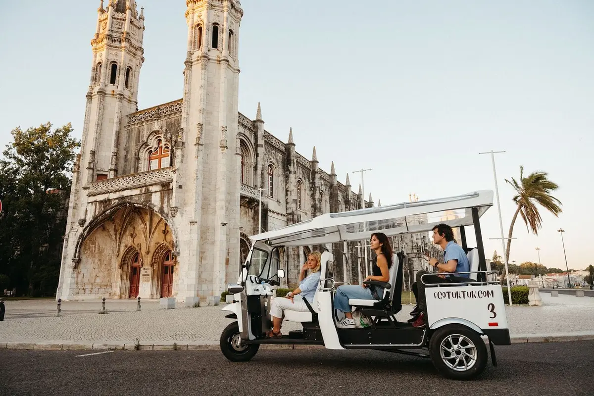 Tuk Tuk Tours Lisbon: 5 Mistakes to Avoid (And Fair Prices) 5 tuk tuk tours lisbon 5 mistakes to avoid and fair prices 2