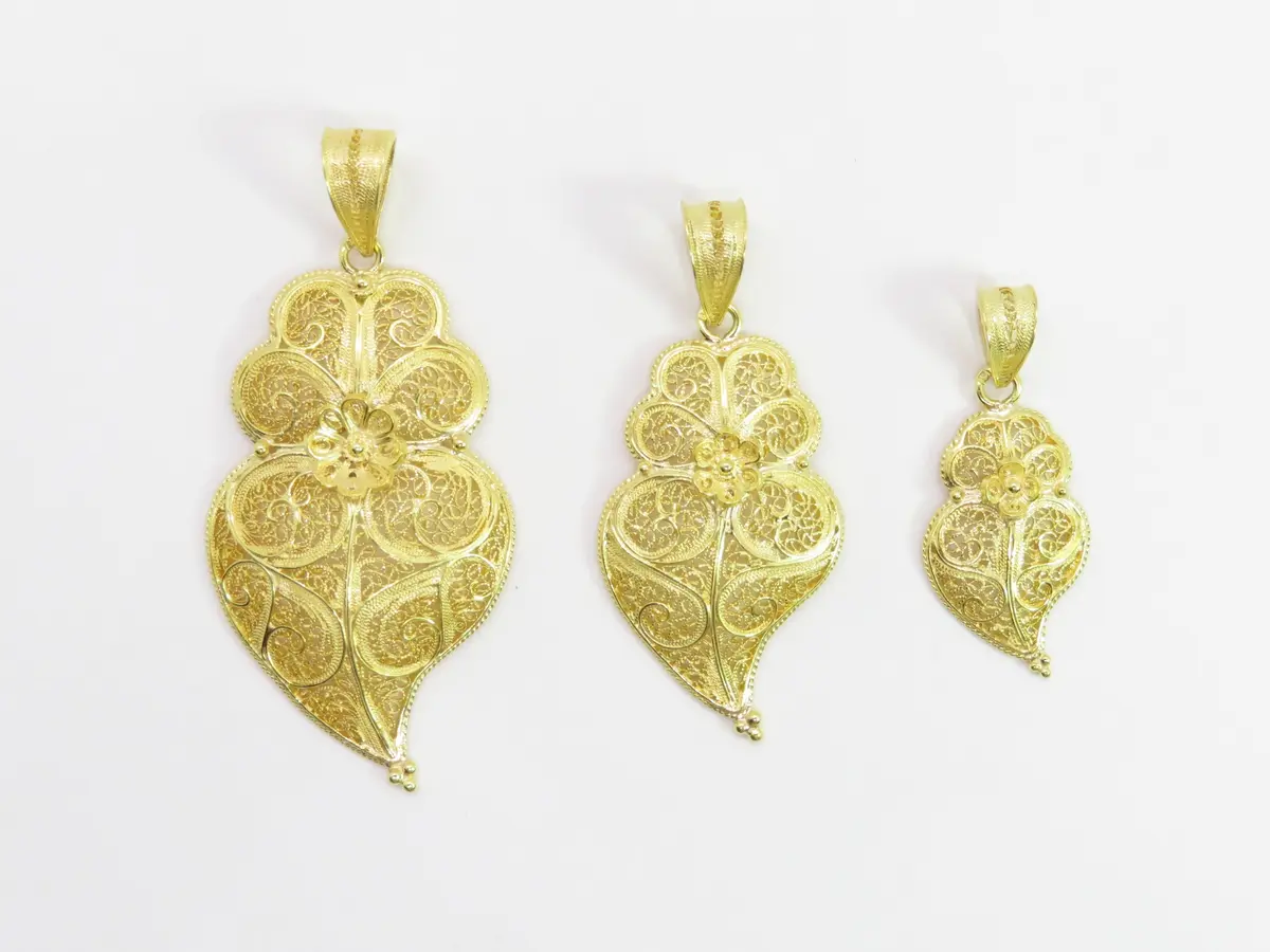 What to Buy in Portugal: 11 Authentic Souvenirs (With Prices) 6 what to buy in portugal 11 authentic souvenirs with prices 3