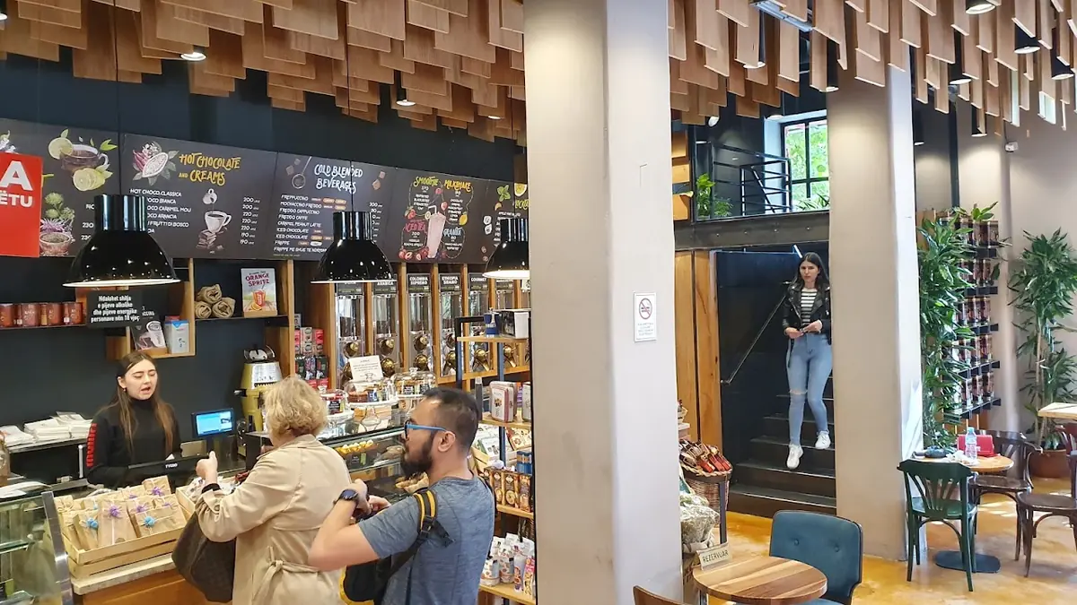 10 days in albania itinerary route costs what to skip 12