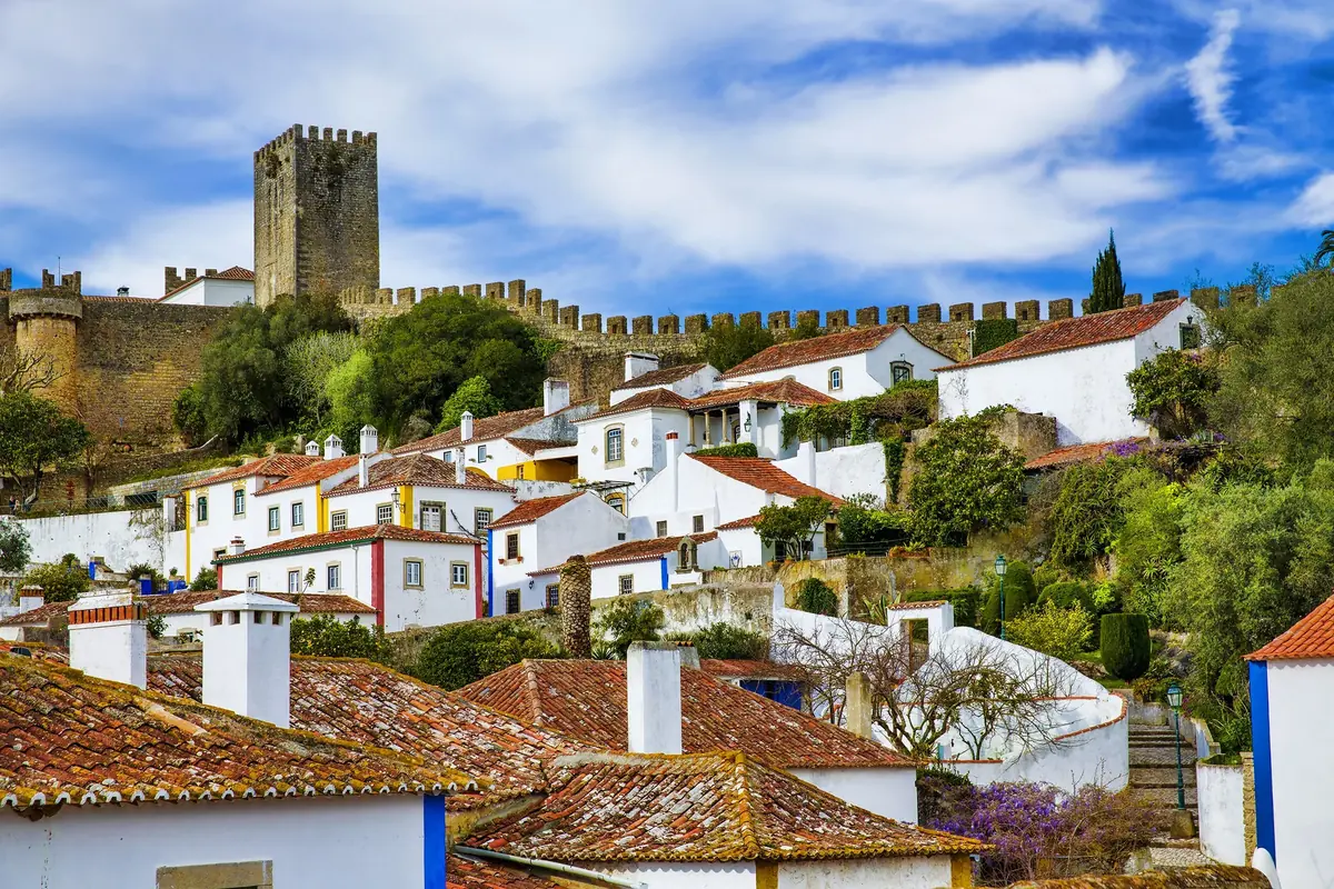 obidos portugal stay overnight or miss the real town