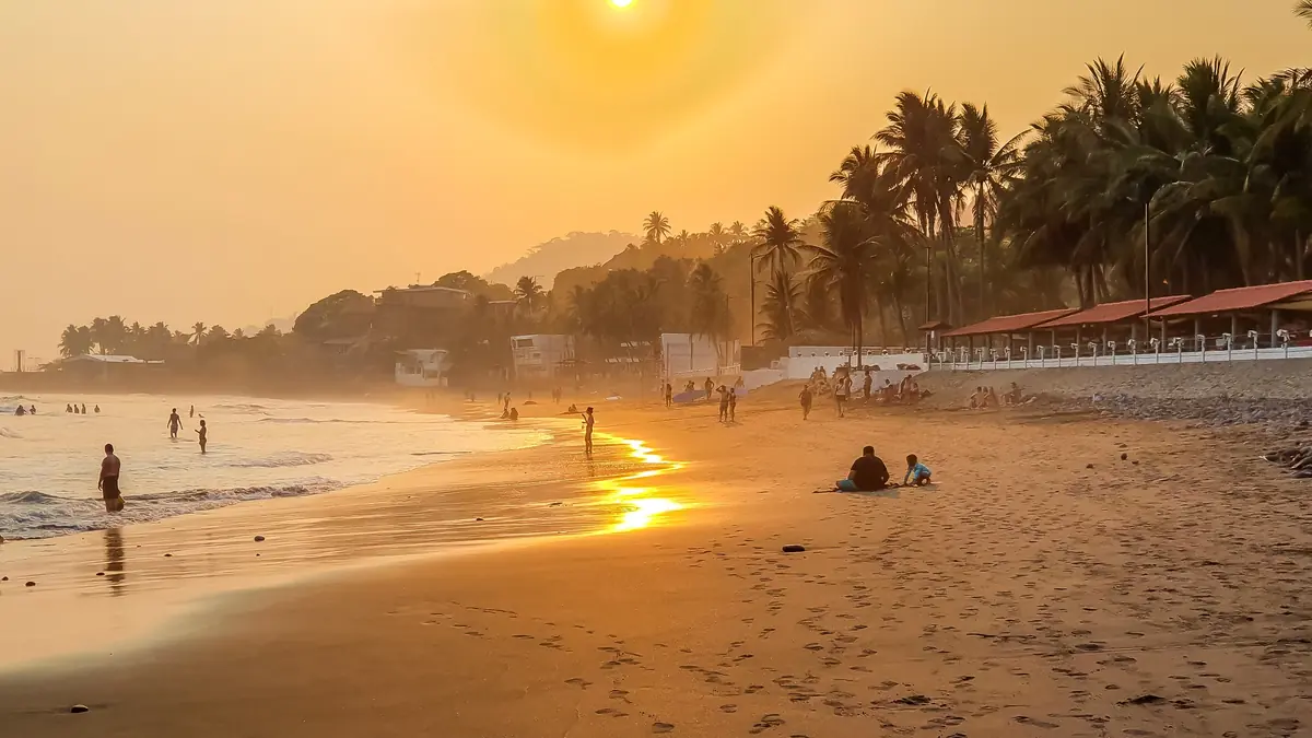 El Salvador Packing List: Surf, Volcano & City Essentials 3 el salvador packing list surf volcano city essentials