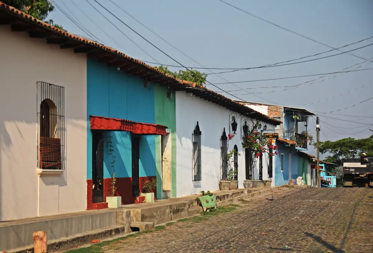El Salvador Travel Guide: Surf and Volcanoes 12 el salvador travel guide surf and volcanoes 9