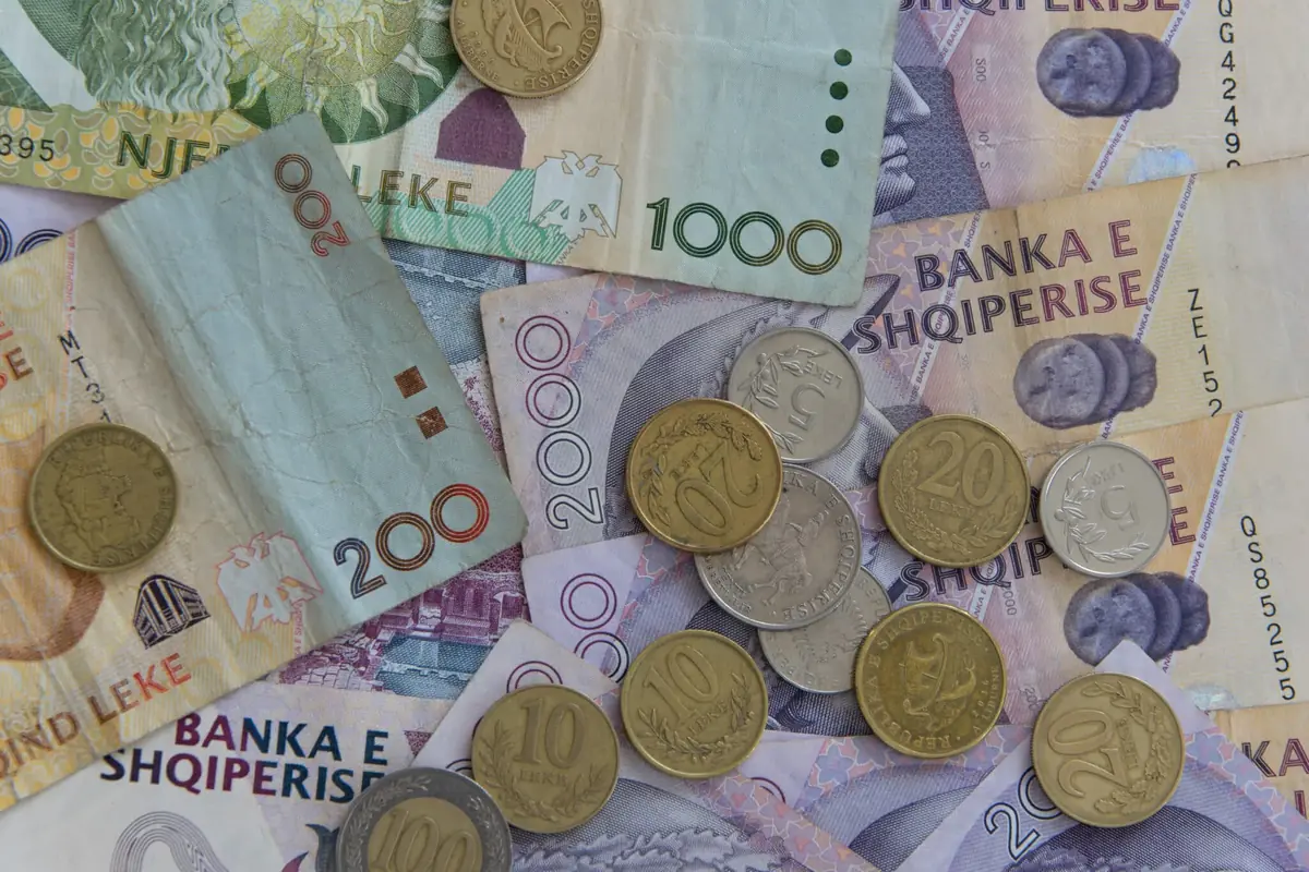 tipping in albania exact amounts in lek euros and usd 8