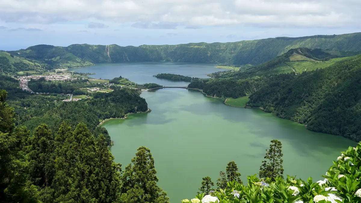 Best Places to Visit in Portugal — 6 Regions Ranked 16 best places to visit in portugal 6 regions ranked 14