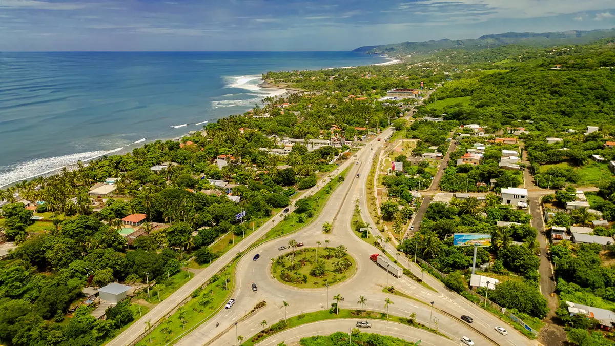 el salvador shuttle services airport to el tunco borders 2