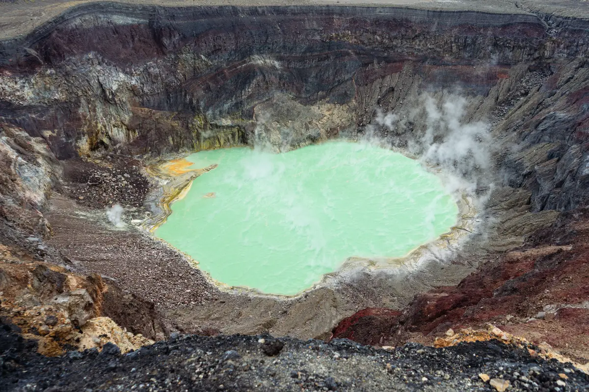 Lake Coatepeque: El Salvador's $5 Crater Lake Day Trip 6 lake coatepeque el salvadors 5 crater lake day trip 3