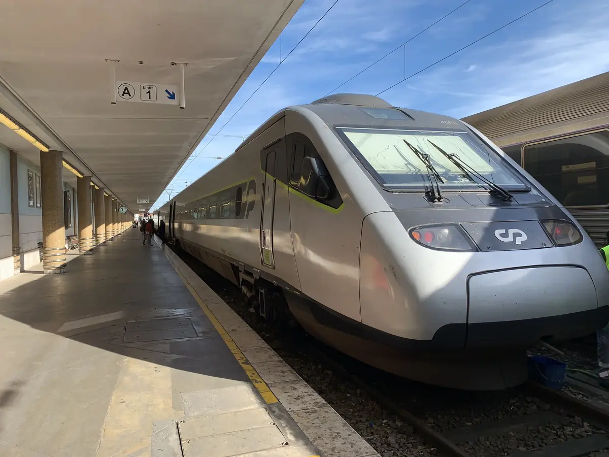 lisbon to porto the best way to get there with prices 1