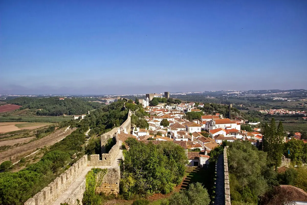 Óbidos, Portugal: Best Lisbon Day Trip (And When to Stay) 3 obidos portugal stay overnight or miss the real town