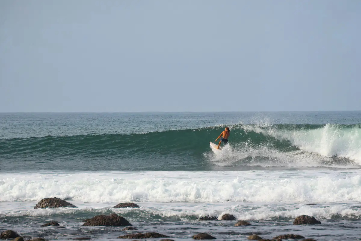 playa las flores travel guide surf stay prices 1