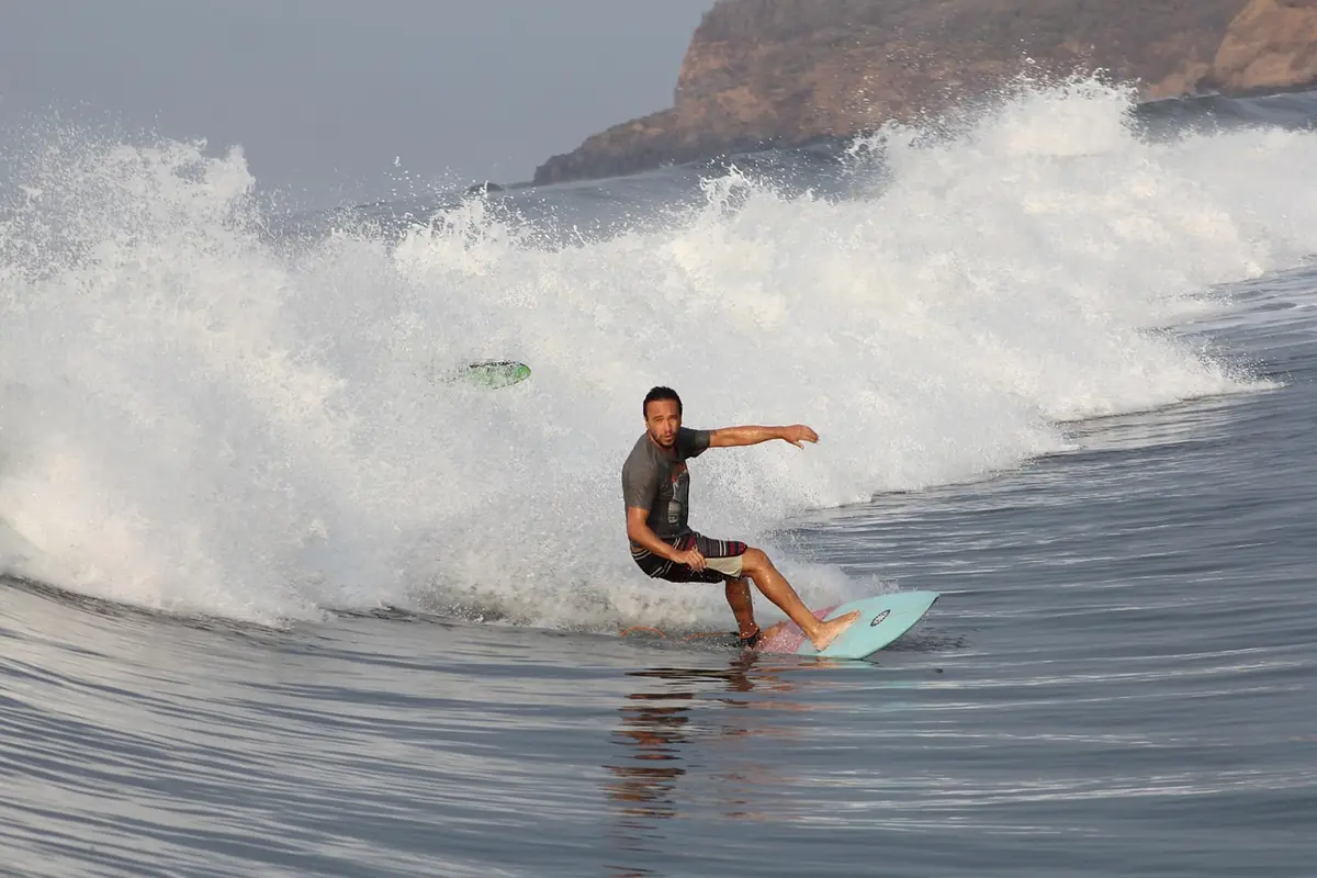 playa las flores travel guide surf stay prices