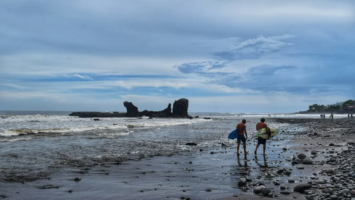 renting a car in el salvador costs rules and routes 4