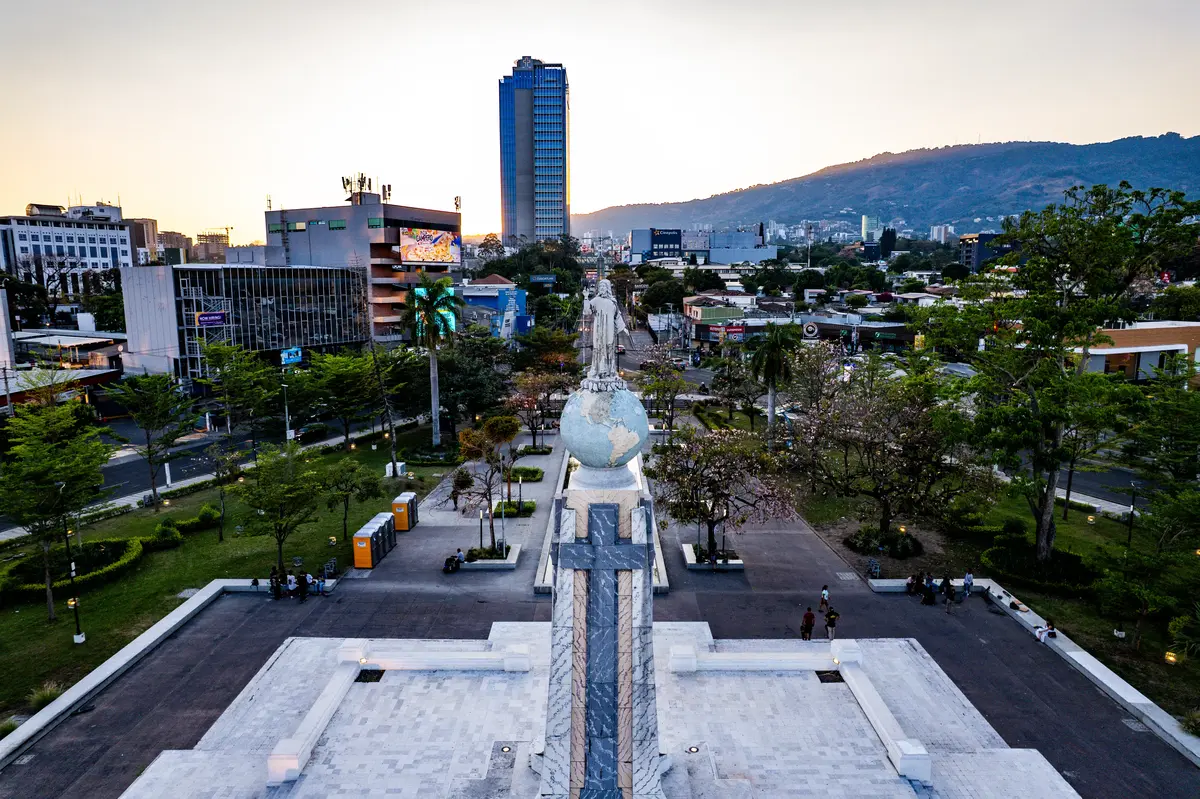 things to do in san salvador and what to skip