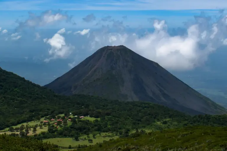 el salvador itinerary 3 days volcano to surf city 6