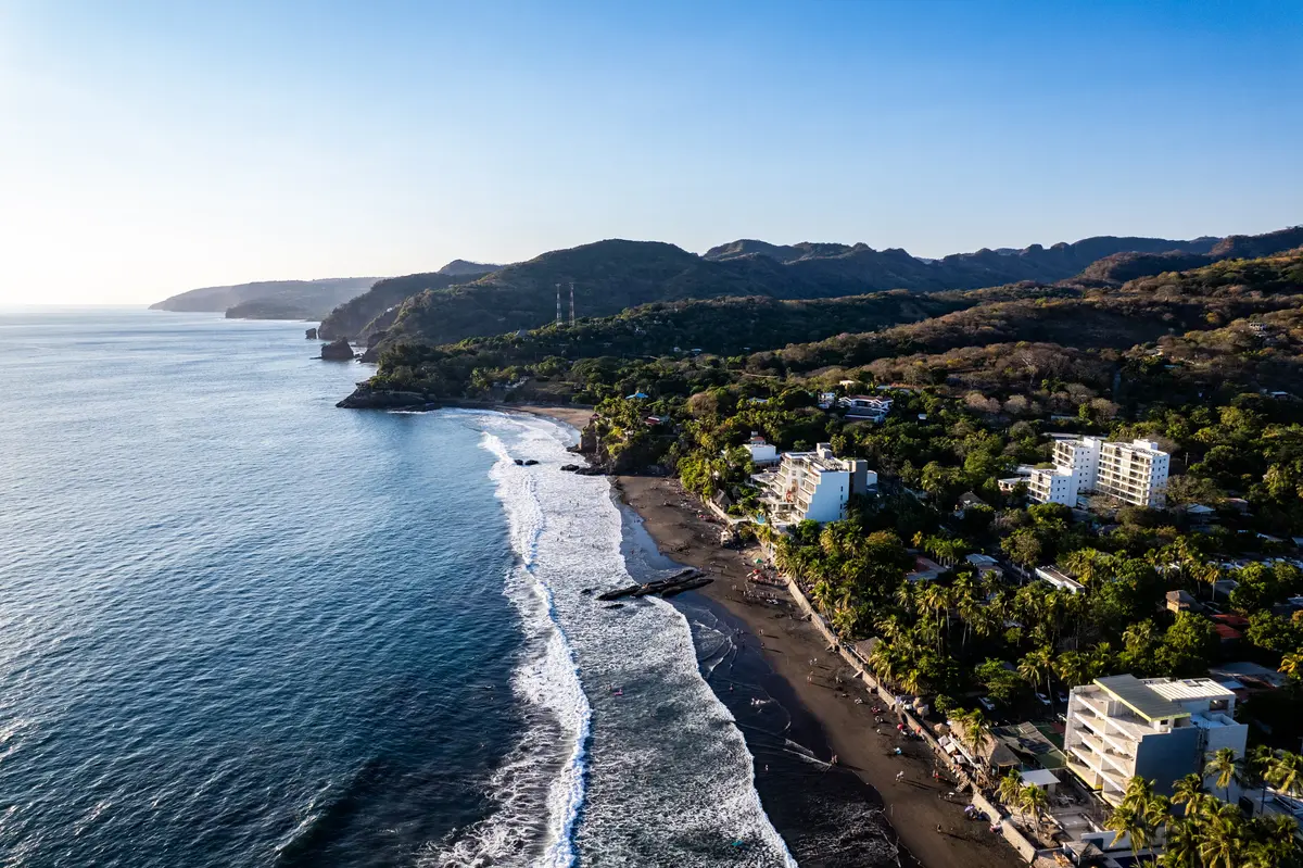 solo female travel el salvador safe with caveats 4