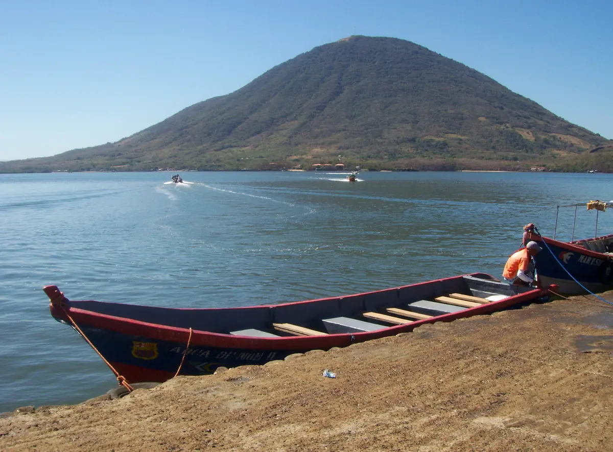 El Salvador to Honduras Border Crossing: Complete Guide 6 el salvador to honduras border crossing complete guide 3