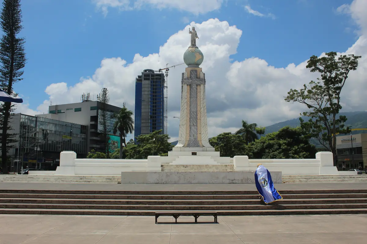 El Salvador to Honduras Border Crossing: Complete Guide 7 el salvador to honduras border crossing complete guide 4