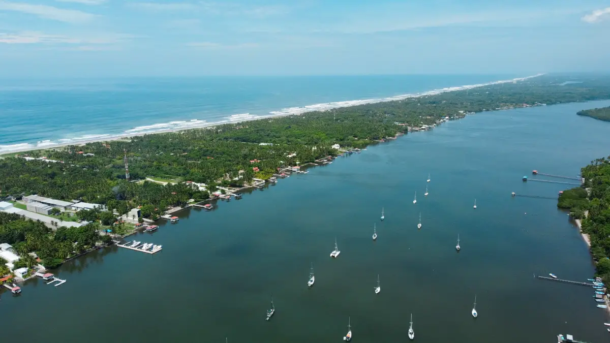 playa costa del sol el salvador